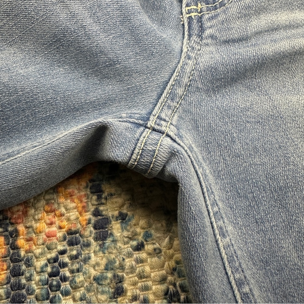 PAIGE Skyline Bootcut Jeans in Satellite Light Blue Sz. 25 / 4 - Picture 9 of 15